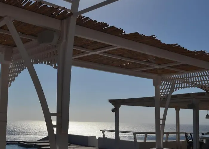 Golden بيت ضيافة أنافي